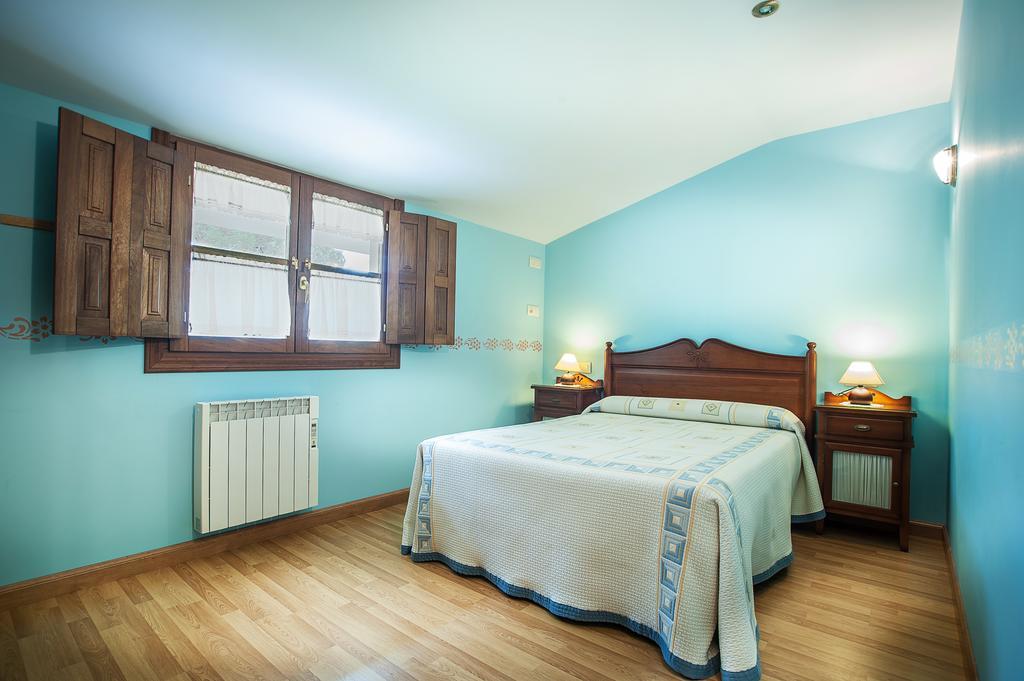 Apartamentos El Pradon De Santa Marina Parres de Llanes Zimmer foto