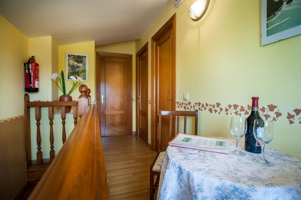 Apartamentos El Pradon De Santa Marina Parres de Llanes Zimmer foto